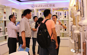 威尼斯app官网