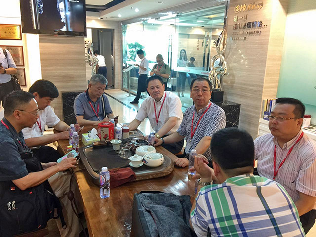 威尼斯app官网